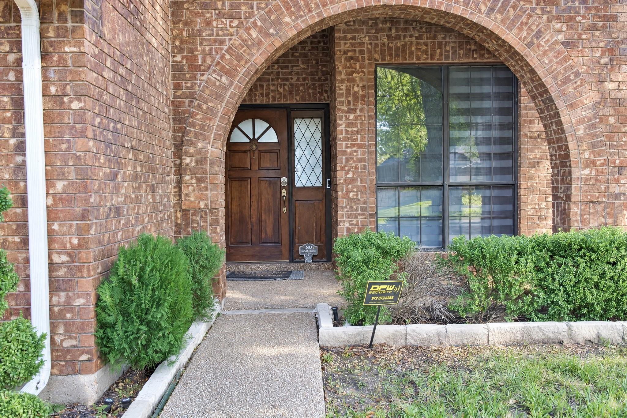 Property photo 3 of 2910 Baron Drive, Garland, TX