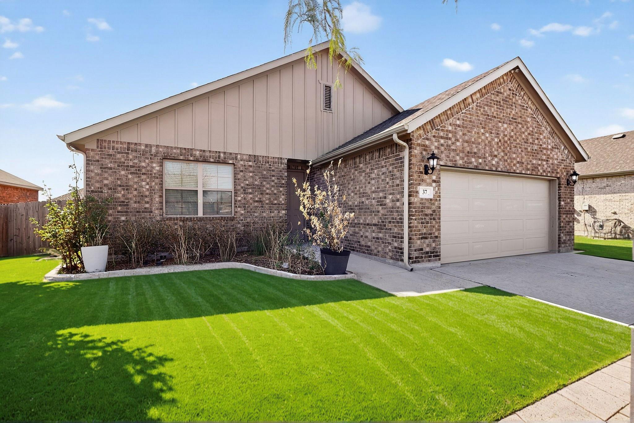 Property photo 2 of 37 Pleasant Valley, Sanger, TX