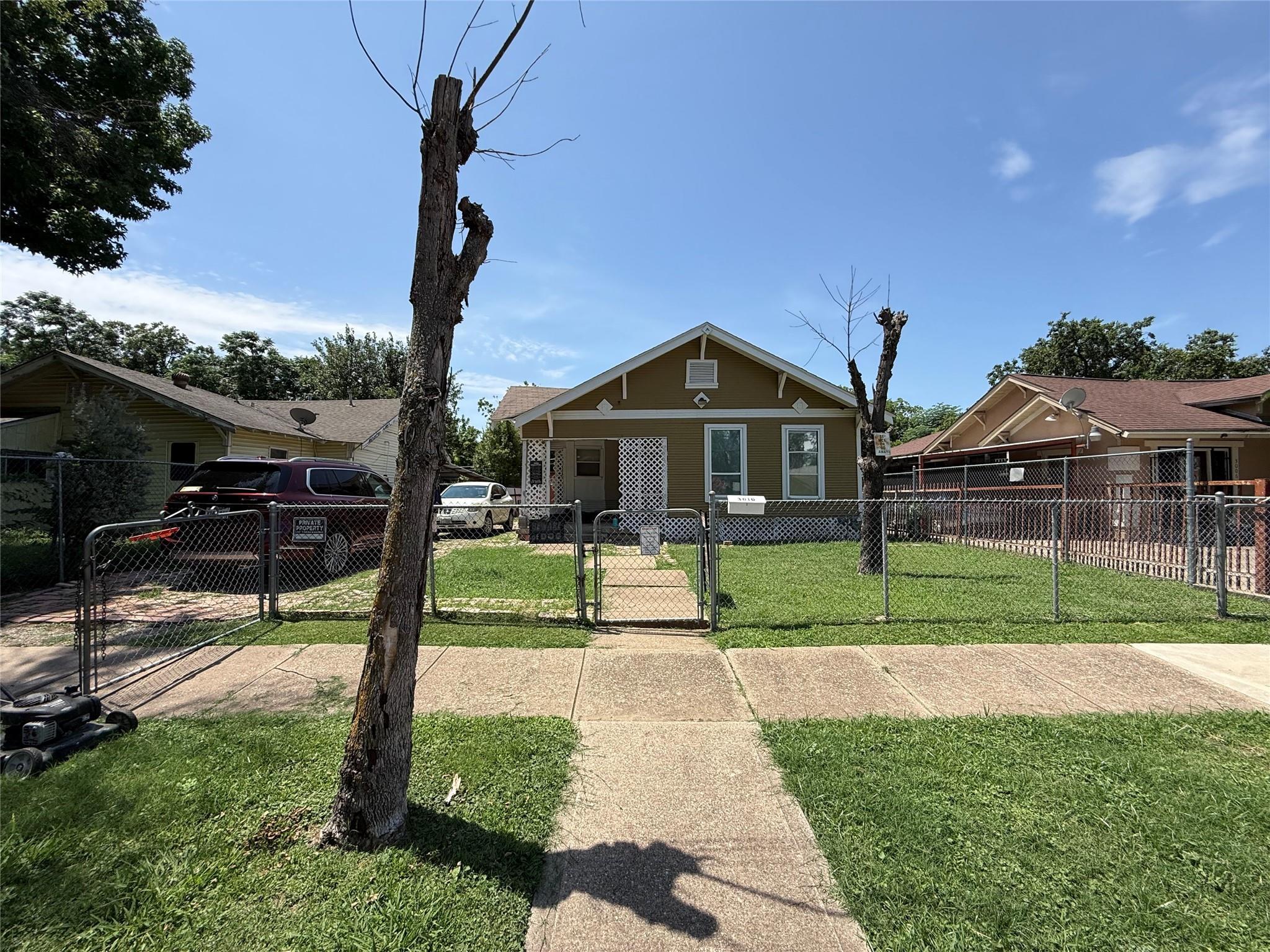 Main photo of property at 3010 Jerome Street, Dallas, TX