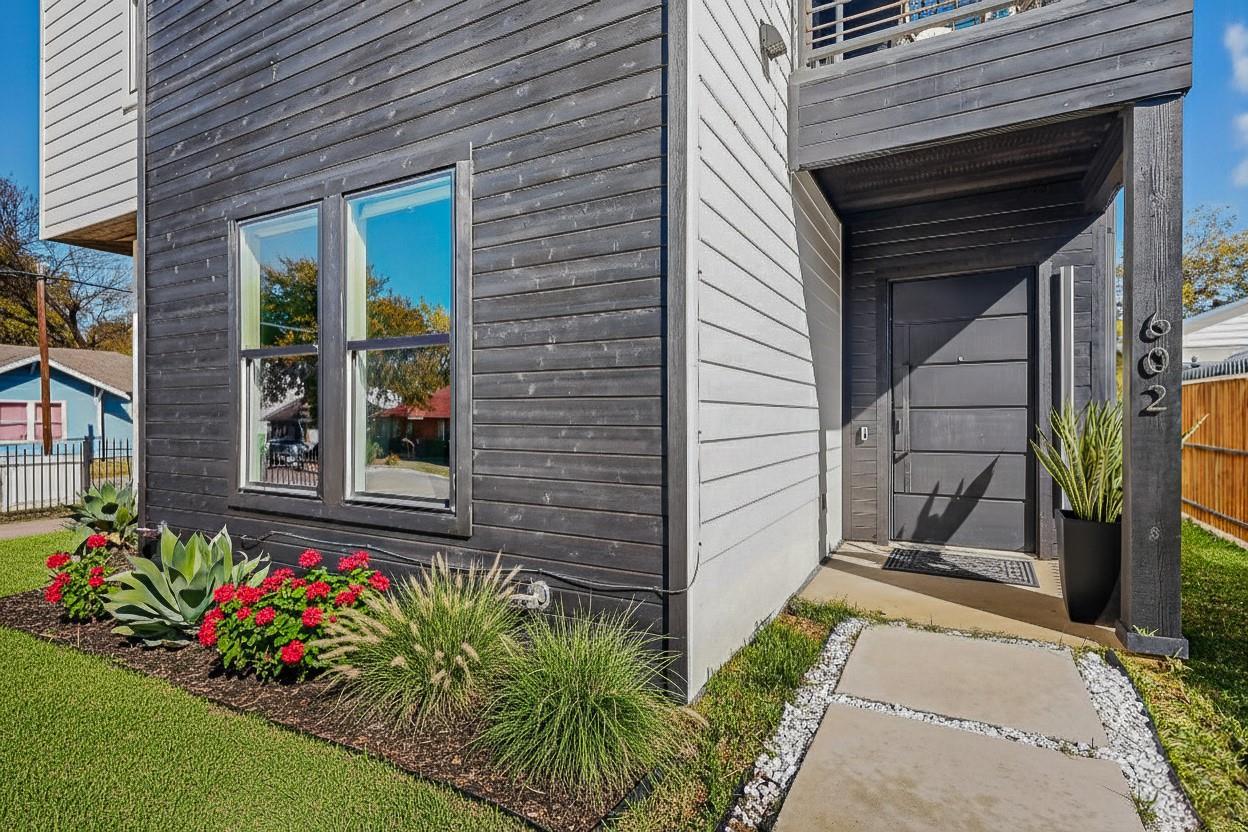 Property photo 4 of 602 Martinique Avenue, Dallas, TX