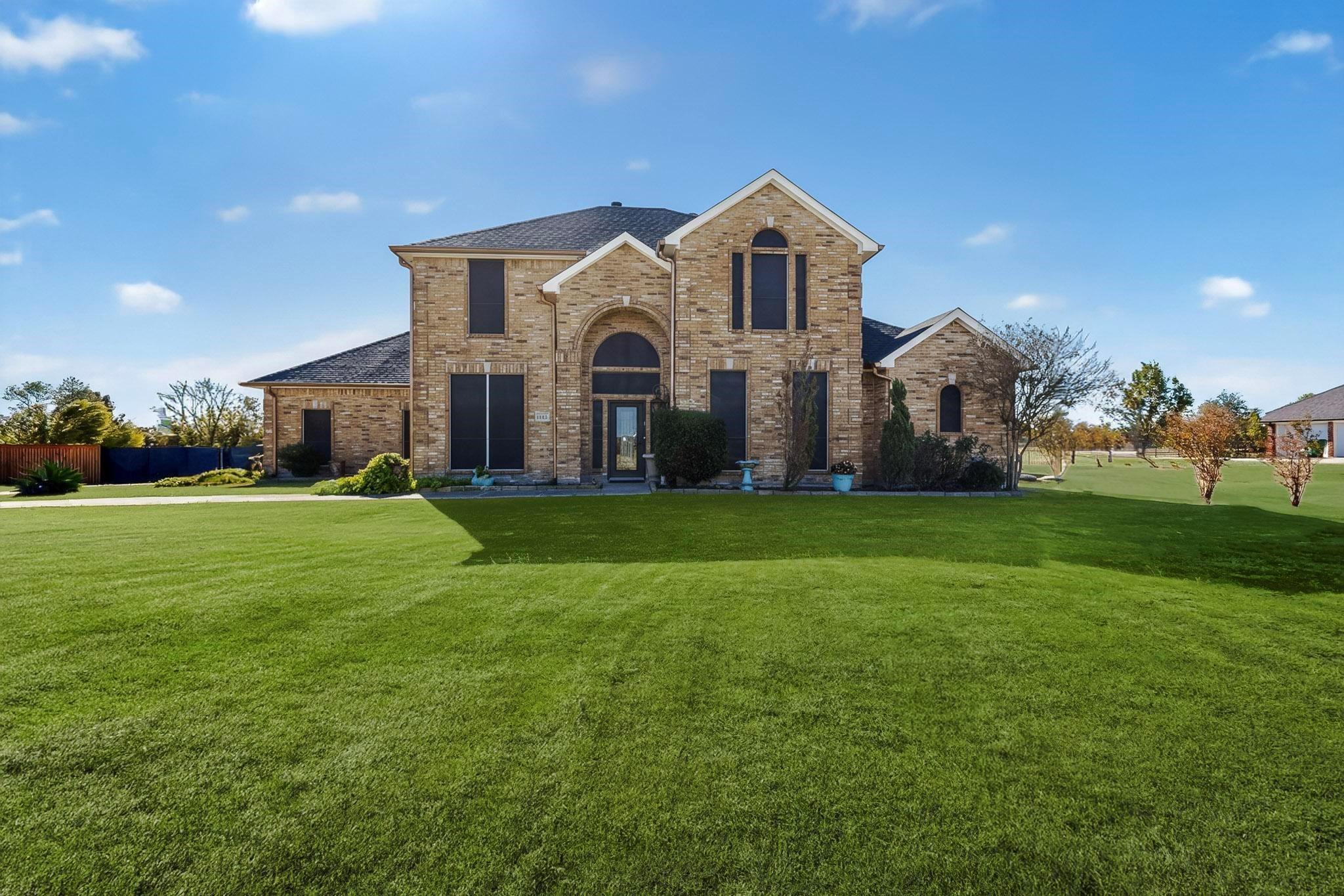 Property photo 3 of 1271 Lone Star Boulevard, Talty, TX