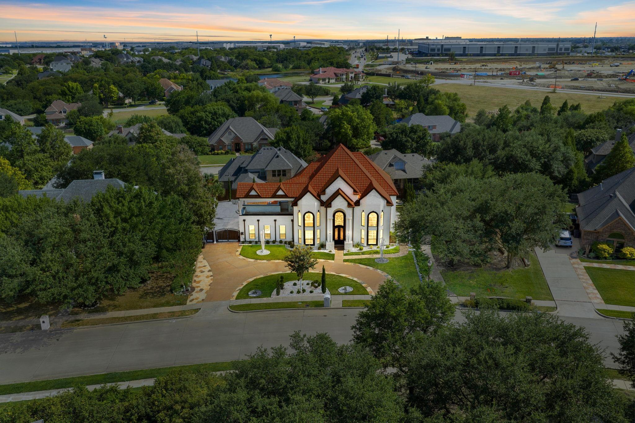 Main photo of property at 426 Stone Canyon Drive, Sunnyvale, TX