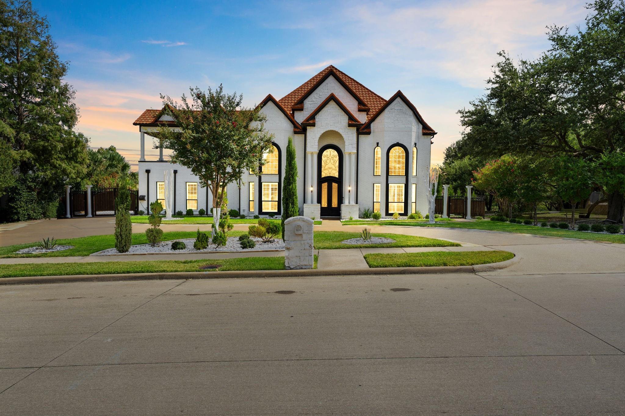 Property photo 2 of 426 Stone Canyon Drive, Sunnyvale, TX